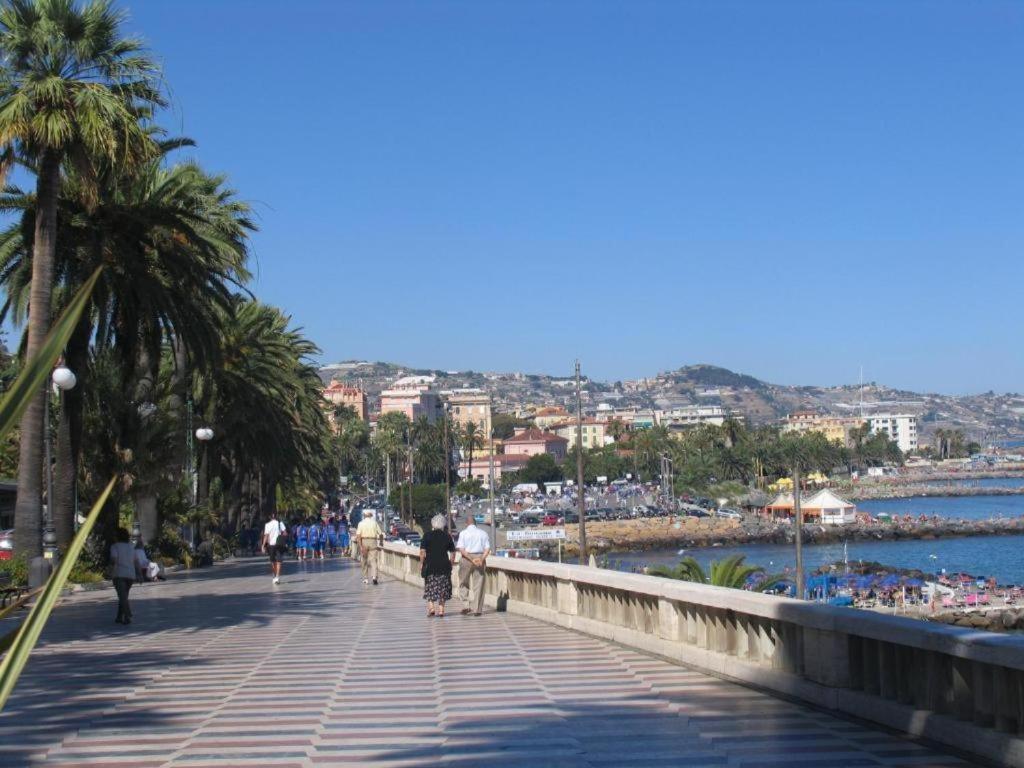 Ampio Appartamento Centrale Sanremo Eksteriør bilde