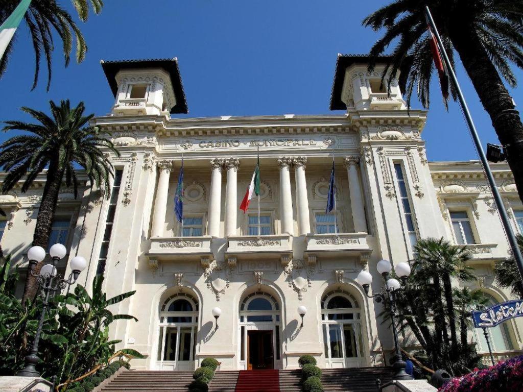 Ampio Appartamento Centrale Sanremo Eksteriør bilde