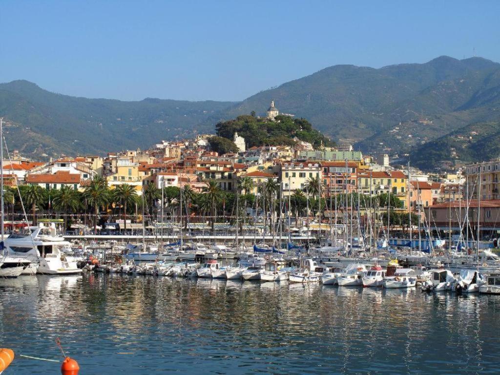 Ampio Appartamento Centrale Sanremo Eksteriør bilde
