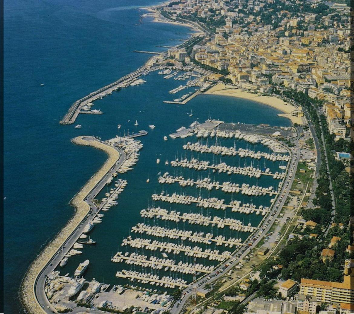 Ampio Appartamento Centrale Sanremo Eksteriør bilde